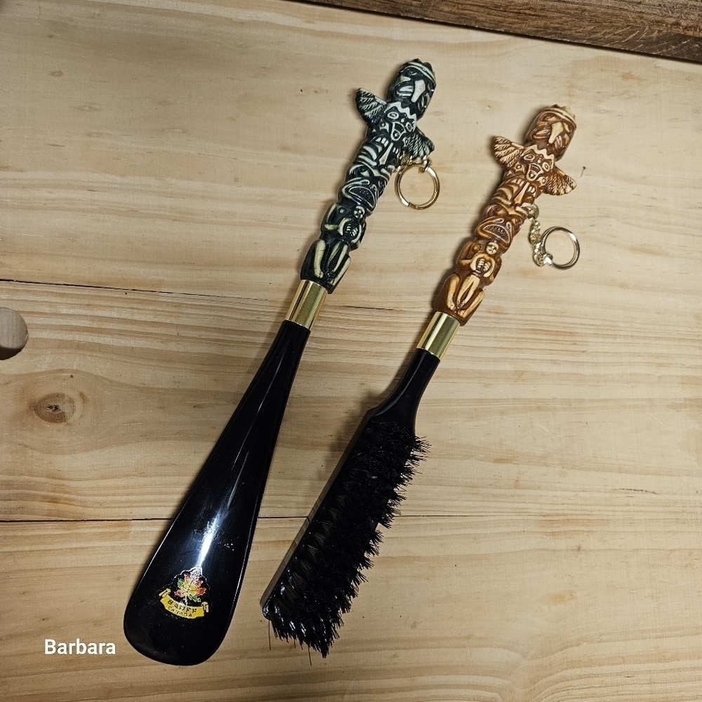 Vintage Shoe Horn and Brush Banff Souvenir Totem Pole Set